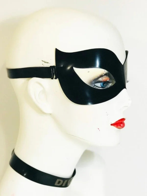 Black Latex classic cat eye mask - Image 2