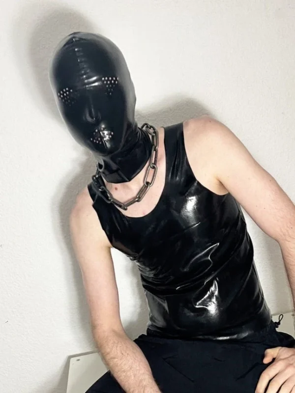 Black Latex Maske schwarz Berlin Clubwear
