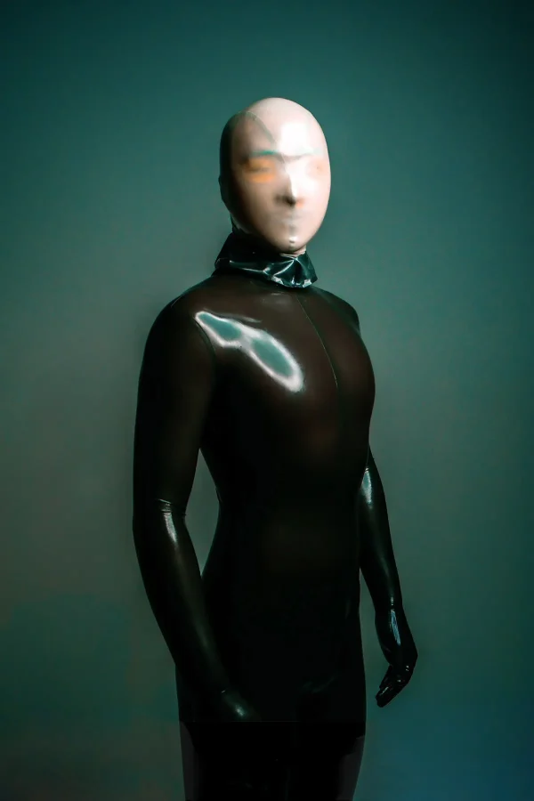 Male Face-Entry Latex Catsuit - Image 10